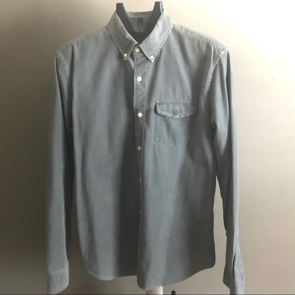 GAP MENS SHIRT